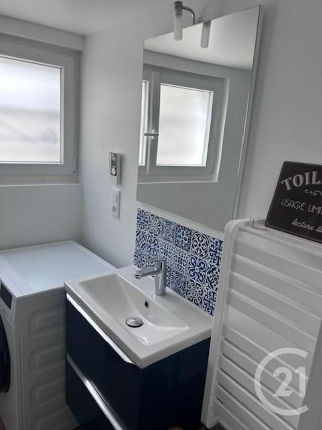 Appartement à louer - 2 pièces - 31.0 m2 - THOUROTTE - 60 - PICARDIE - Century 21 Infinity