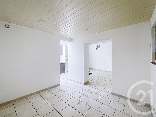 Appartement F4 à louer - 4 pièces - 62.32 m2 - THOUROTTE - 60 - PICARDIE - Century 21 Infinity
