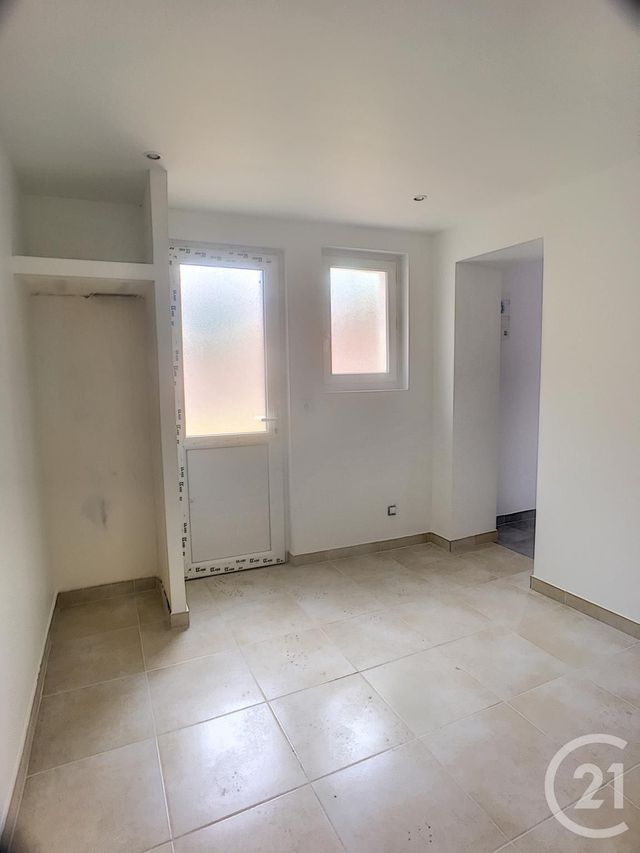 Appartement F2 à louer - 2 pièces - 23.73 m2 - MARGNY LES COMPIEGNE - 60 - PICARDIE - Century 21 Infinity