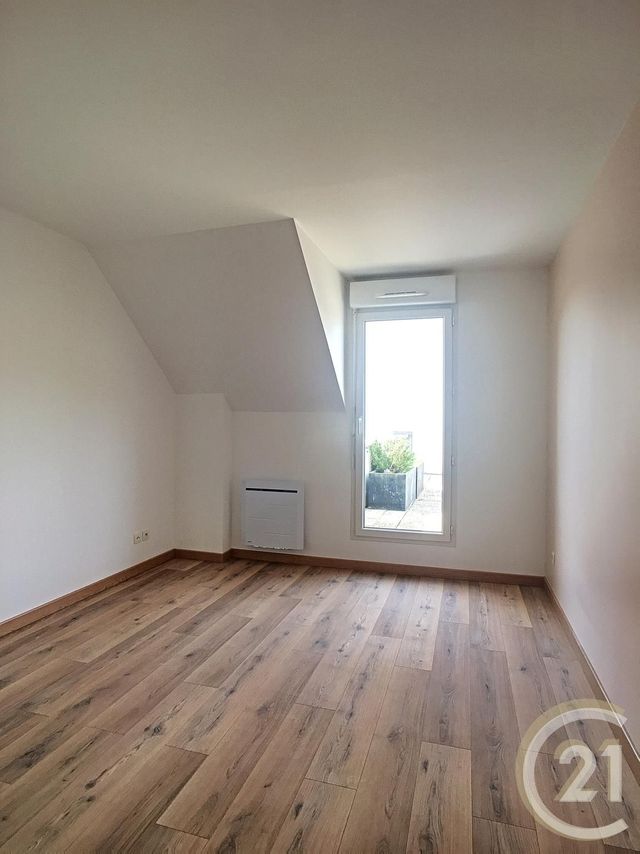 Appartement F3 à louer - 3 pièces - 65.32 m2 - MARGNY LES COMPIEGNE - 60 - PICARDIE - Century 21 Infinity