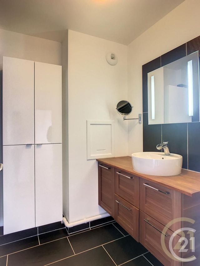 Appartement F3 à louer - 3 pièces - 65.32 m2 - MARGNY LES COMPIEGNE - 60 - PICARDIE - Century 21 Infinity