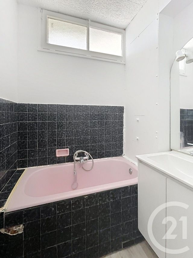 Appartement F4 à louer - 4 pièces - 68.76 m2 - NOYON - 60 - PICARDIE - Century 21 Infinity